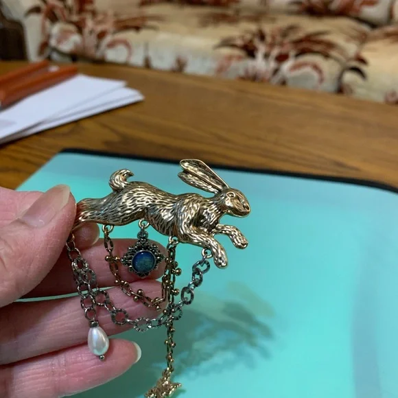 Dare to Dream Rabbit Brooch - Picture 2 of 5